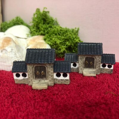 Miniature House with 2 Small House Garden for Fairy Garden (Resin Decor)