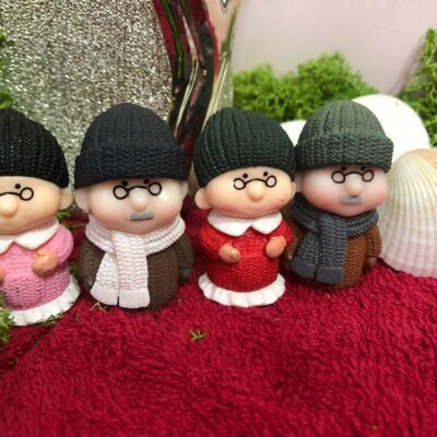 Miniature Muffler Grandparents Fairy Garden Figurine (Resin Decor)