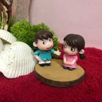 Miniature Shy Couple Fairy Fairy Garden Figurine (Resin Decor)