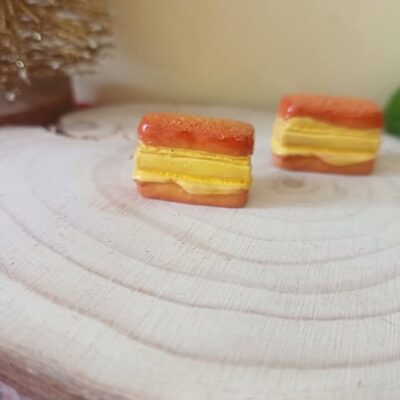 Miniature Cheese Hot Dog for Dollhouse Kitchen (Resin Decor)