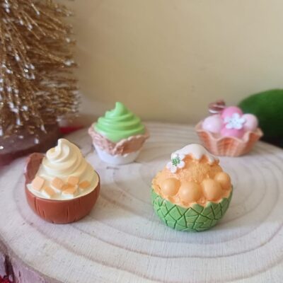 Miniature Waffel for Dollhouse Kitchen (Resin Decor)