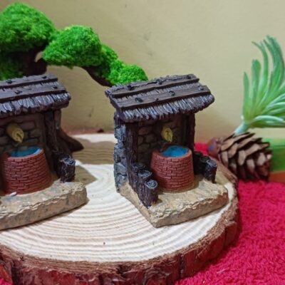 Miniature Tube Well Under Grass Roof for Fairy Garden (Resin Decor)