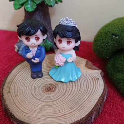 Miniature Crown Wedding Couple Fairy Garden Figurine (Resin Decor)