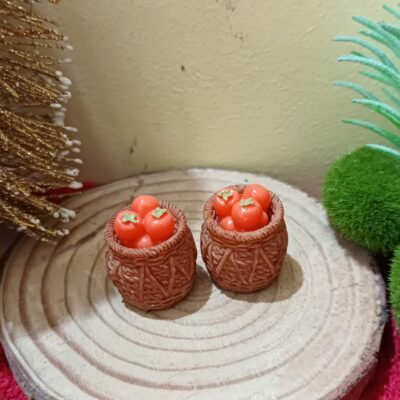 Miniature Tomato Basket for Dollhouse Kitchen (Resin Decor)