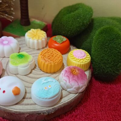 Miniature Cake for Dollhouse Kitchen (Resin Decor)