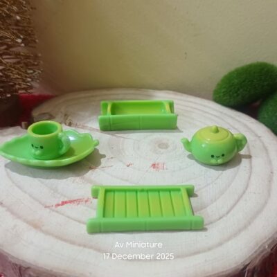 Miniature Green Tea Cup Set Kitchen for Dollhouse Kitchen (Resin Decor)