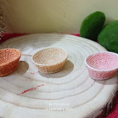 Miniature Basket Oval for Dollhouse Kitchen (Resin Decor)