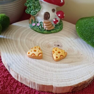 Miniature Cheese Block Accessories for Dollhouse Kitchen (Resin Decor)