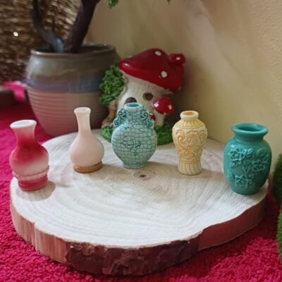 Miniature Flower Pot for Desk & Fairy Garden (Resin Decor)