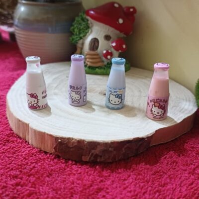 Miniature Colorful Milk Shakes Bottle for Dollhouse Kitchen (Resin Decor)