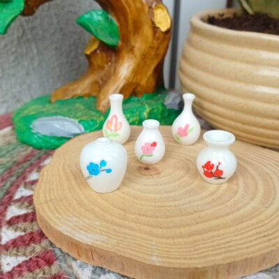 Miniature White Flower Pot for Desk & Fairy Garden (Resin Decor)